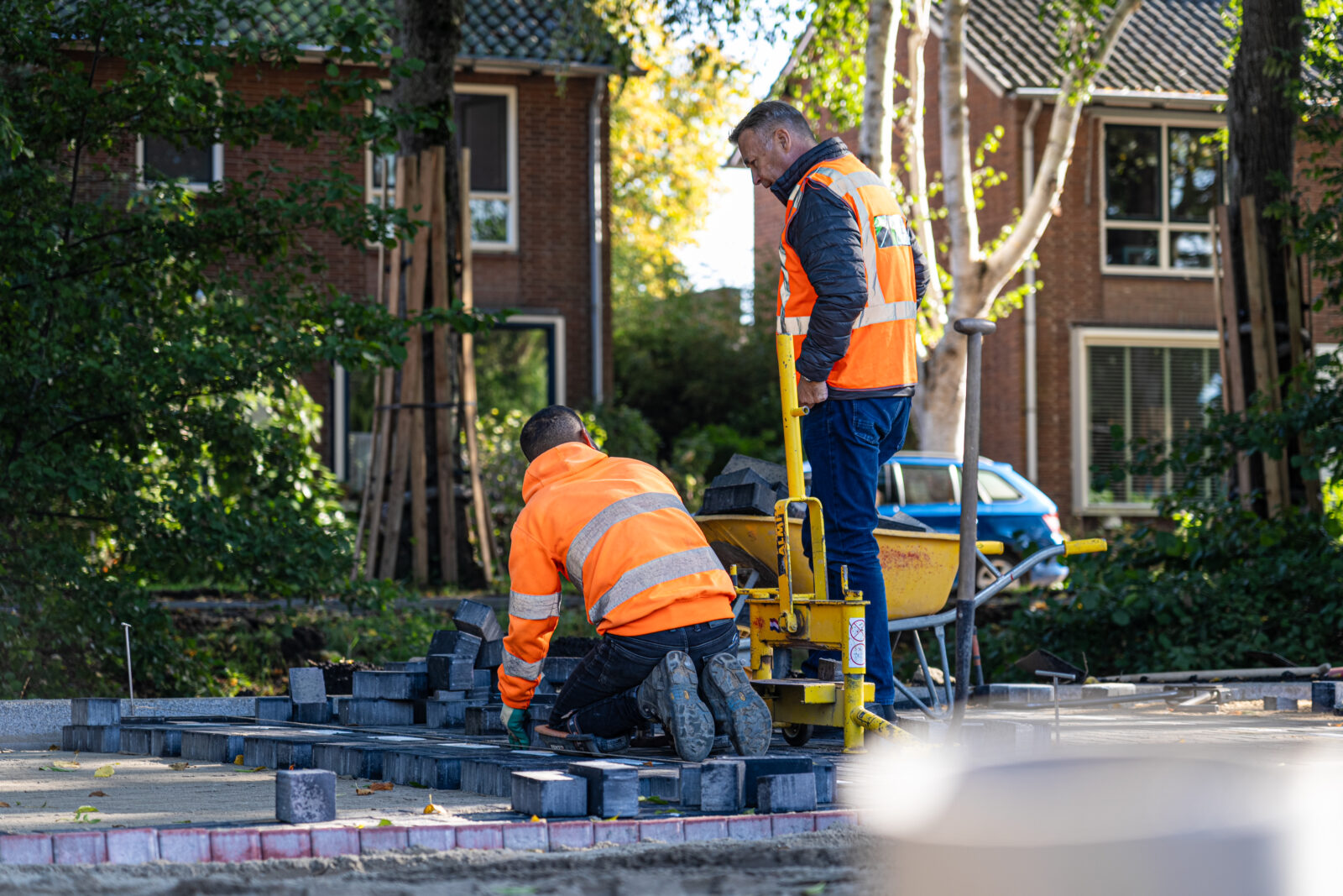Stratenmakers aan het werk op locatie
